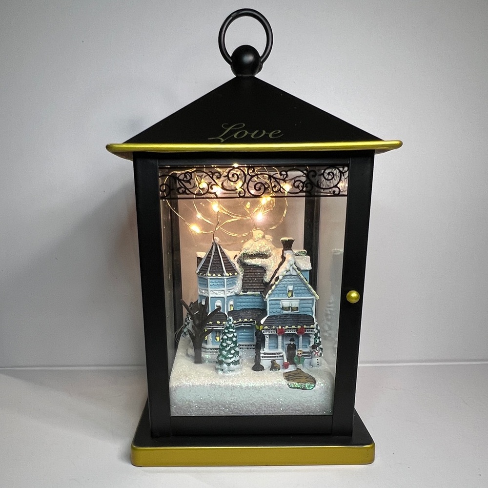 Thomas Kinkade Christmas Lantern "Love" Illuminated Lantern House - Picture 6 of 10